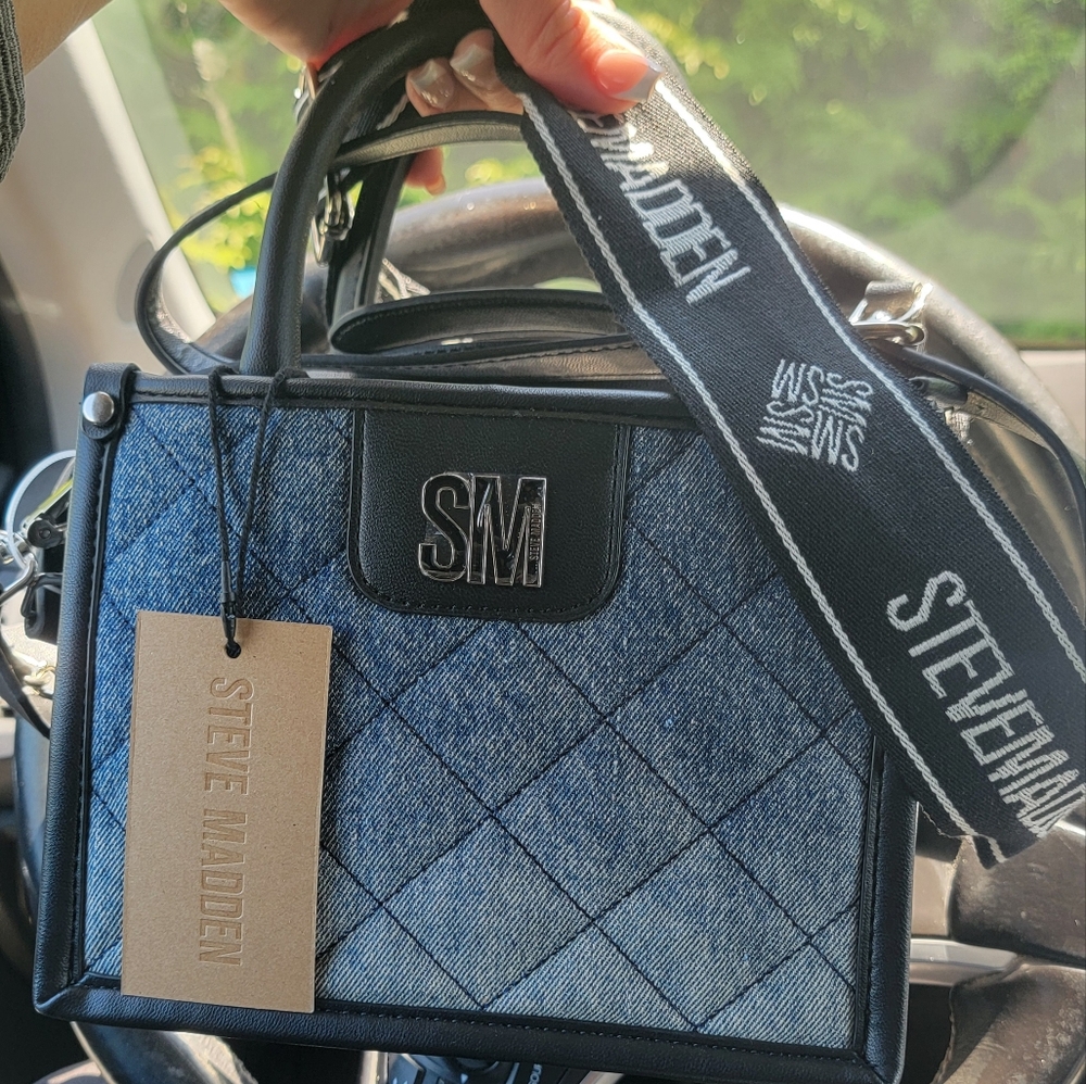 Steve Madden Denim Canvas Bwebber Crossbody Strap. - Picture 3 of 4